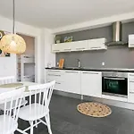 Apartamento 5 Star In *