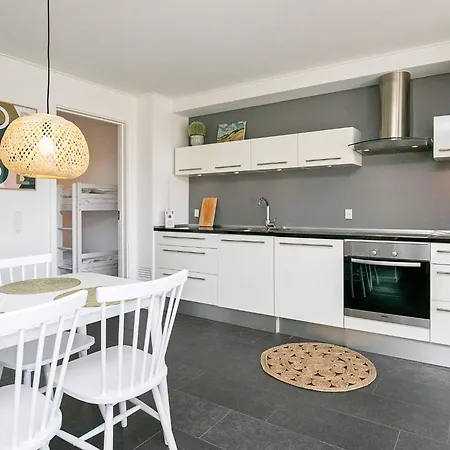 Apartment 5 Star In *