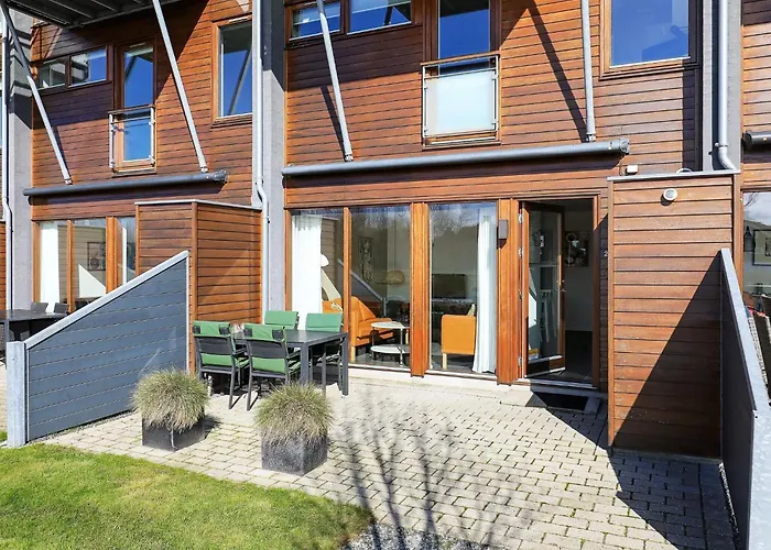 4 Person In Appartement *